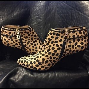Isaac Mizrahi New York Winonalee Wedge 7-1…